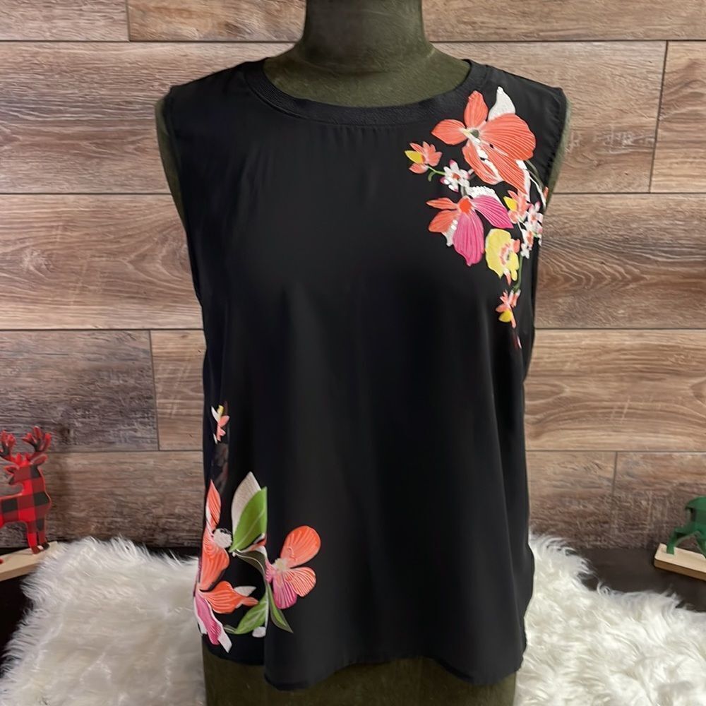A.N.D. Ladies Black Knit Tank Style Dressy Pullover Top, Size L, Black Floral